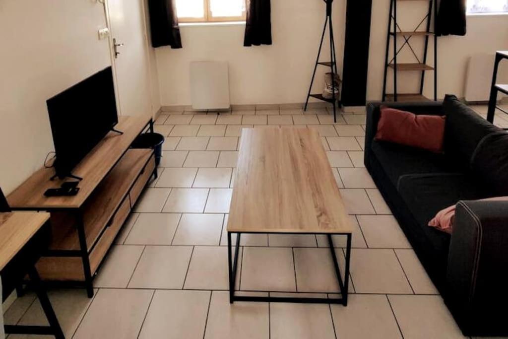 Appartement Style Industriel Au Centre De Douai Exteriör bild